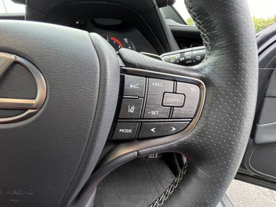 صورة مصغرة 40 لـ 2018 Lexus LS