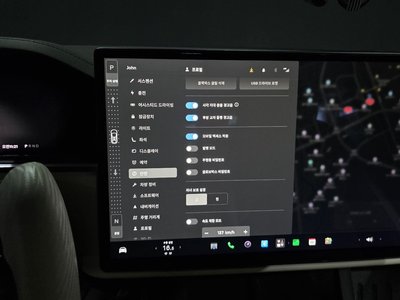 2023 Tesla MODEL X — миниатюра 22