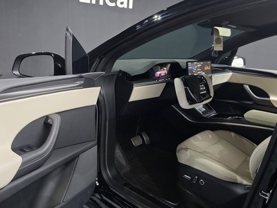2023 Tesla MODEL X — миниатюра 13