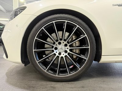 MERCEDES-BENZ E-CLASS AMG - 10