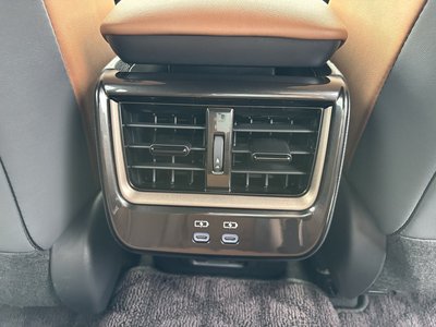 2025 Toyota CROWN ESTATE 照片 34