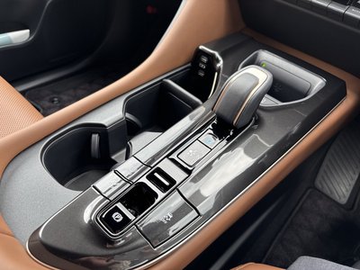 2025 Toyota CROWN ESTATE 照片 11