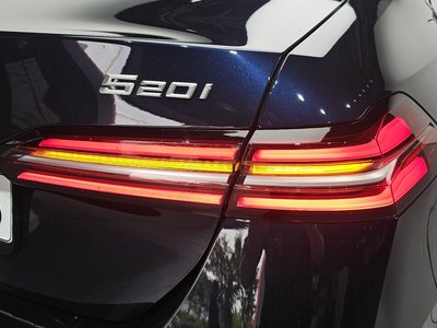 BMW 5 SERIES - 10