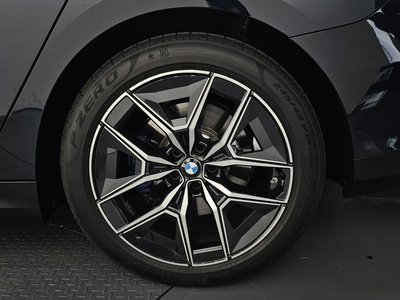 BMW 5 SERIES - 8