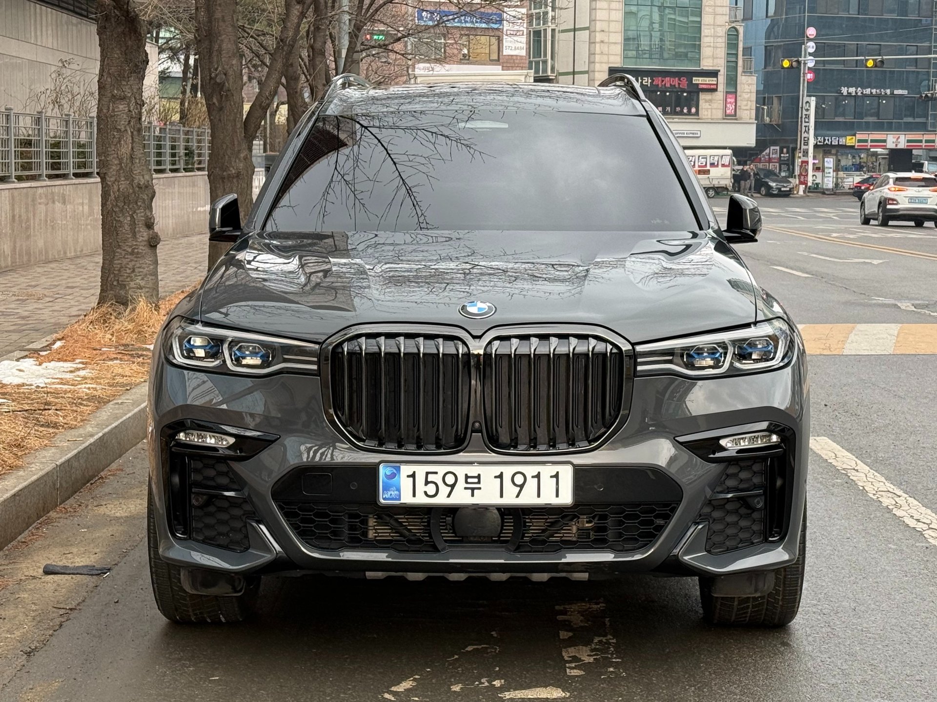 BMW X7 - View 1