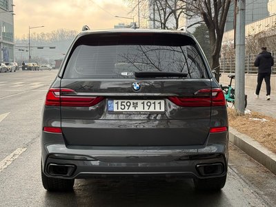 BMW X7 - 7
