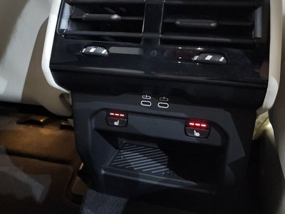 2025 BMW 5 SERIES 缩略图 32