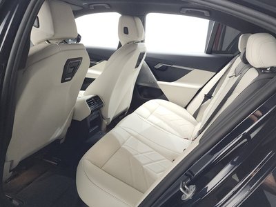 2025 BMW 5 SERIES 缩略图 17