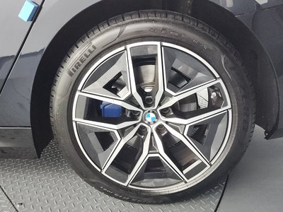 2025 BMW 5 SERIES photo 8