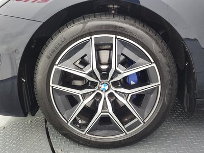 2025 BMW 5 SERIES photo 6