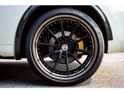 2019 Maserati LEVANTE thumbnail 11