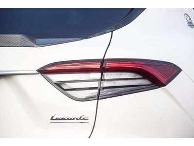 2019 Maserati LEVANTE thumbnail 36