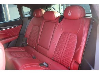 2019 Maserati LEVANTE thumbnail 18