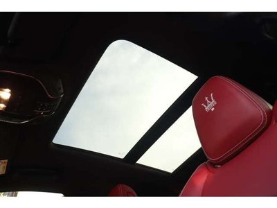 2019 Maserati LEVANTE thumbnail 45