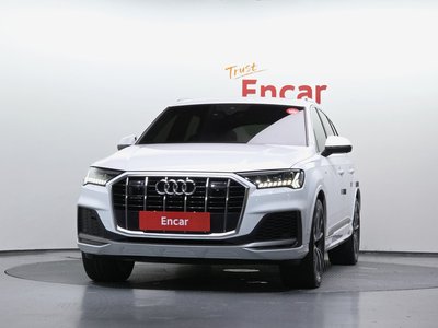 صورة 2 لـ 2020 AUDI Q7