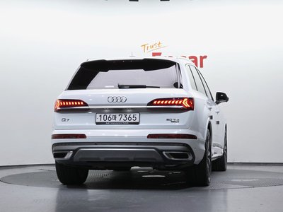صورة 3 لـ 2020 AUDI Q7