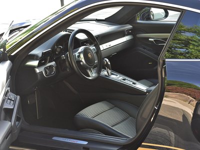 PORSCHE 911 - 6
