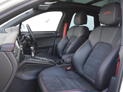 صورة مصغرة 11 لـ 2021 Porsche MACAN