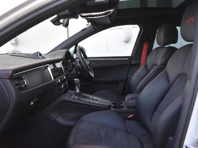 2021 Porsche MACAN — фото 10