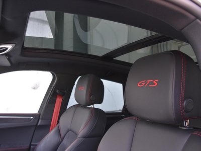 صورة مصغرة 13 لـ 2021 Porsche MACAN