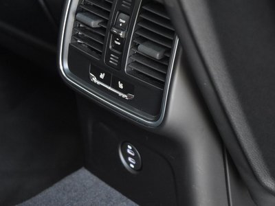 صورة مصغرة 36 لـ 2021 Porsche MACAN