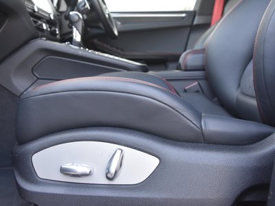 صورة مصغرة 12 لـ 2021 Porsche MACAN