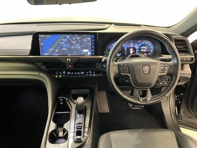 2025 Toyota CROWN SPORT photo 10
