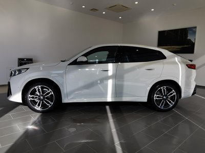 صورة 10 لـ 2025 BMW X2
