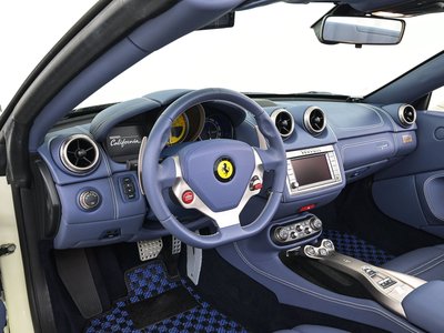 FERRARI CALIFORNIA - 2