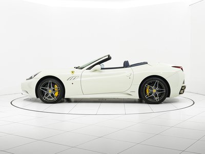 FERRARI CALIFORNIA - 8