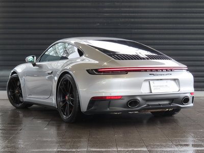 2022 Porsche 911 — миниатюра 27