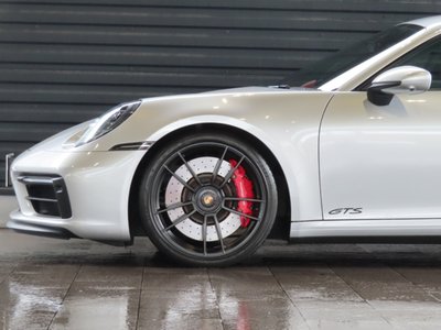 PORSCHE 911 - 5