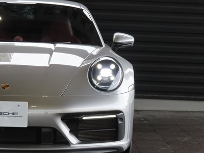 2022 Porsche 911 — миниатюра 25