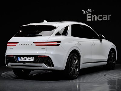 صورة 2 لـ 2022 Genesis GV70