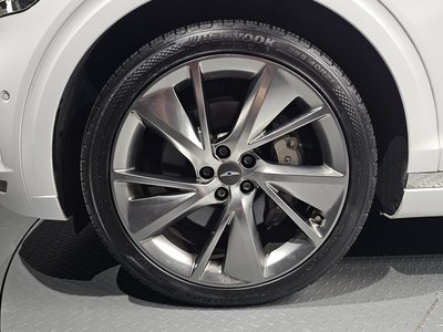 صورة 6 لـ 2022 Genesis GV70