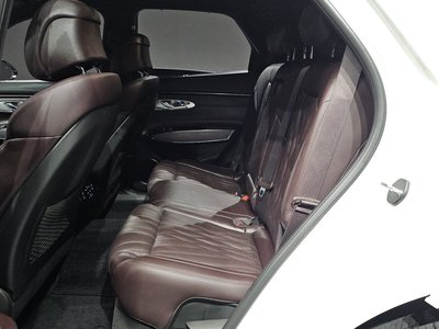صورة مصغرة 16 لـ 2022 Genesis GV70
