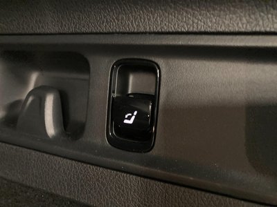 صورة مصغرة 53 لـ 2025 Mercedes-BENZ GLC AMG