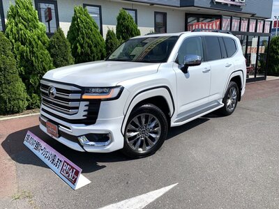 TOYOTA LAND CRUISER 300