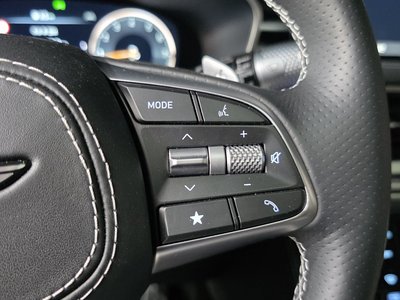 2025 Genesis THE NEW G70 thumbnail 33