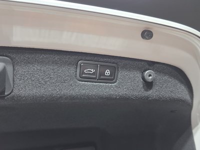2025 Genesis THE NEW G70 thumbnail 27
