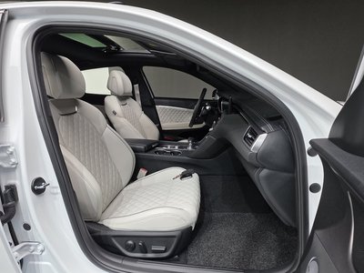 2025 Genesis THE NEW G70 thumbnail 13