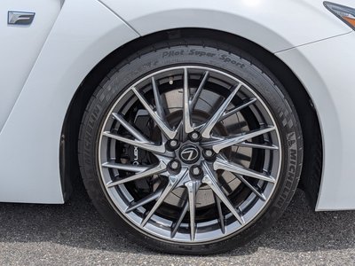 2015 Lexus RC F — миниатюра 16