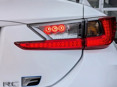 2015 Lexus RC F — миниатюра 32