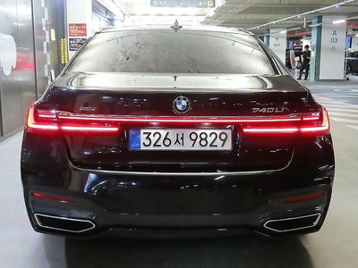 BMW 7 SERIES - 6