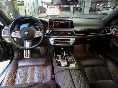 BMW 7 SERIES - 10