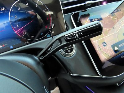 MERCEDES-BENZ E-CLASS - 10