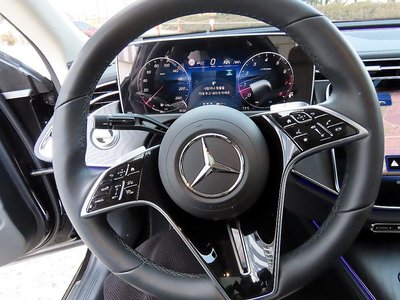 MERCEDES-BENZ E-CLASS - 8