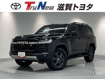 TOYOTA LAND CRUISER 300