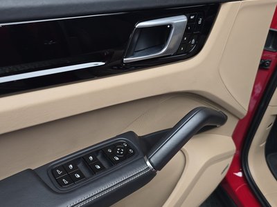 صورة مصغرة 14 لـ 2021 Porsche CAYENNE