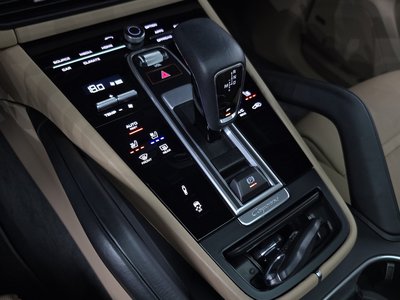 صورة مصغرة 12 لـ 2021 Porsche CAYENNE